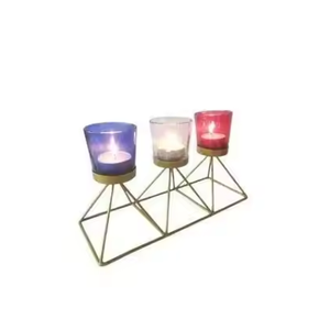 Venta al por mayor de portavelas de hierro de metal hecho a mano de la mejor calidad forma geométrica chapada en oro para la decoración de la boda de Navidad - Product Image 1