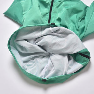 Venta al por mayor de los hombres ligeros impermeables de concha suave chaqueta de lluvia personalizada OEM de invierno al aire libre senderismo cortavientos capucha de concha para - Product Image 6