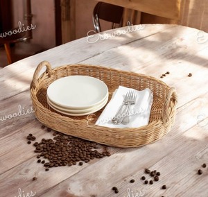 Elegante bandeja de mimbre de bambú simple hecha a mano Bandeja de servicio de pan de mimbre de bambú elegante y simple para uso en la sala de estar - Product Image 1