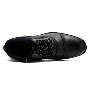 Zapatos hechos de material de cuero de estilo deportivo más vendidos con logotipo personalizado Zapatos de cuero de uso informal de último estilo - Product Image 6