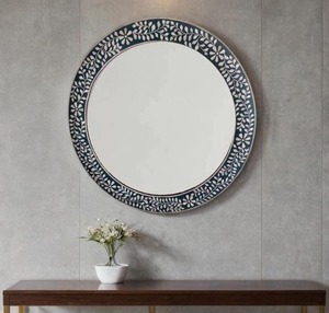 Miroir mural en verre avec cadre en os coloré fantaisie - Fabriqué à la main, respectueux de l'environnement, à prix raisonnable - Product Image 6