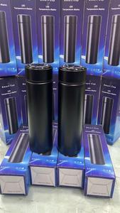 Bouteilles d'eau intelligentes Radhe avec affichage de la température LED, écologiques, rayées, en acier inoxydable, à double paroi, compatibles lave-vaisselle - Product Image 5