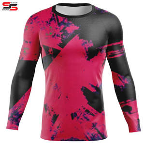 Nouveau élégant de haute qualité personnalisé Rash Guard pour hommes meilleure vente vêtements d'entraînement Slim Fit hommes Rash Guard - Product Image 6