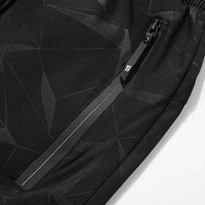 กางเกงขาสั้นผู้ชายระบายอากาศได้ดีมีการพิมพ์หน้าจอไหม100กรัมการออกแบบที่มีน้ำหนักเบาเหมาะสำหรับการวิ่งการฝึกและกิจกรรมในยิม - Product Image 4