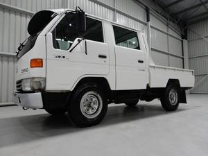 2026 pour Dyna 200 Diesel Turbo Manuel Sièges en Cuir Alliage d'Aluminium R17 Camion - Product Image 4