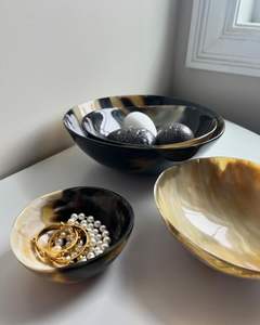 DÉTAILLÉ À LA MAIN DE HAUTE QUALITÉ ARTISANAL BOL EN CORNE POLI Ustensiles de cuisine pour servir la soupe Nouilles Bol en corne élégant - Product Image 1