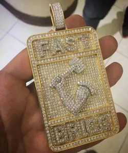 Pendentif en diamant Moissanite VVS taille ronde en argent sterling 925 avec placage à l'or mignon cadeau d'anniversaire de style hip-hop pour hommes - Product Image 5