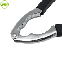 Casse-noix multifonction en métal chromé robuste avec poignée TPR, noir, 16,5 cm