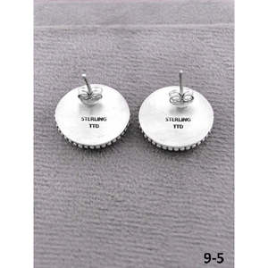 Artisanat du Sud-Ouest # 8 Boucles d'oreilles clous en turquoise et argent sterling, serties avec technologie d'incrustation en clos, à tige - Product Image 4