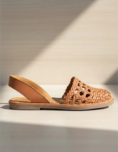 Sandales plates tissées pour femmes, à enfiler, en cuir, respirantes, antidérapantes, avec amorti, chaussures d'été pour l'extérieur - Product Image 4