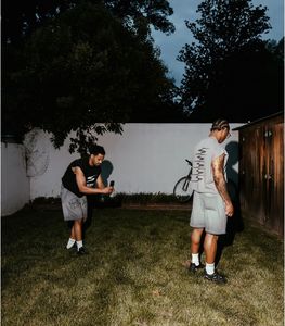 เสื้อยืดผ้าฝ้ายถักนิตติ้งทรงพอดีตัวสไตล์วินเทจแขนสั้นระบายอากาศได้ดีไซส์ใหญ่พิเศษรุ่น INS - Product Image 5