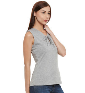 Camiseta sin mangas en blanco de algodón de Color gris personalizada de alta calidad para mujer, camiseta sin mangas musculosa para mujer, camiseta sin mangas con espalda abierta para entrenamiento - Product Image 4