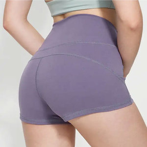 Vente en gros Short de fitness yoga avec poches Vêtements d'entraînement de jogging pour femmes Gym personnalisée Sport Fitness - Product Image 2
