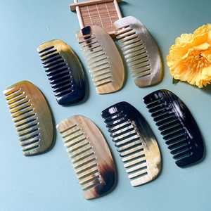 Peine para el Cabello Hecho a Mano, Ecológico, 100% Natural, de Cuerno de Búfalo de Primera Calidad, Producto Artesanal 100% Natural - Product Image 4