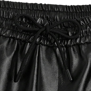 Fournisseur de gros Short en cuir boutonné tendance et serré Shorts en cuir de haute qualité fabriqués au Pakistan pour hommes - Product Image 3