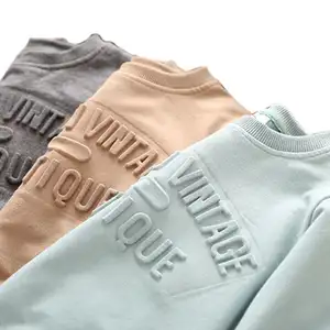 Sweat à capuche gaufré 3D personnalisé Sweat-shirt en coton col rond Pull surdimensionné Imprimés personnalisés sweatshirts gaufrés pour les femmes