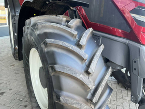 TRACTEUR AGRICOLE D'OCCASION VALTRA Q265 DIRECT UNLIMITED 2024 D'UN PREMIER PROPRIÉTAIRE EN PARFAIT ÉTAT - Product Image 2