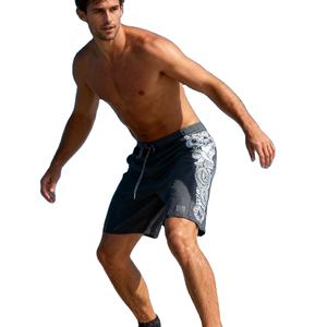 กางเกงขาสั้นผ้าขนสัตว์สำหรับออกกำลังกายผู้ชาย สวมใส่สบาย แห้งเร็ว ปรับแต่งสีและโลโก้ได้ ระบายอากาศดี เหมาะสำหรับวิ่งออกกำลังกายและฟิตเนส - Product Image 1