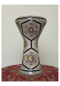 Gawharet El Fan - Darbuka Profesional de 17.5 Pulgadas, Hecha a Mano con Mosaico Geométrico de Madreperla y Aluminio - Product Image 4