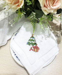 Serviette en tissu de coton personnalisée brodée arbre de Noël et boîte-cadeau serviette de table ourlet serviettes de table maison hôtel vacances - Product Image 3