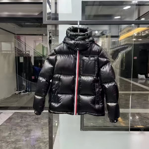 เสื้อโค้ทกันหนาวผู้ชายคุณภาพสูง น้ำหนักเบา มีฮู้ด แจ็คเก็ตขนเป็ดแบบพองตัวหนา - Product Image 4