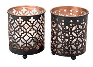 Bougeoirs d'ouragan en métal élégants avec découpe Designv utilisés pour la table à manger et la décoration de la maison - Product Image 6