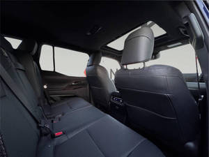 L_exus GX 550 2024 USADO en Excelentes Condiciones - Product Image 2