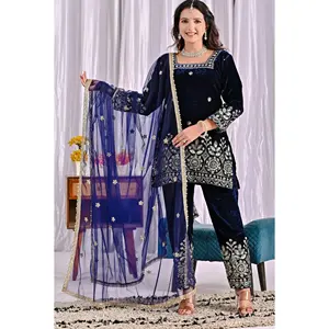 Ensemble haut et bas décontracté de créateur avec dupatta brodé pour les fêtes d'hiver, tricot en coton, longueur au-dessus du genou, MOQ 3 pièces - Product Image 1