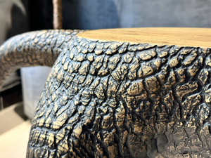 Mesa de Centro Hecha a Mano con Diseño de Pantera Negra, Mesa Escultural de Madera Sólida de Lujo para Interiores Premium - Product Image 5