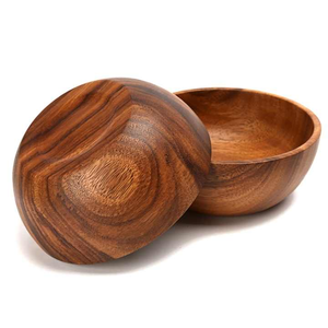 Bol en bois écologique décoratif pour servir des salades, bol de service en bois naturel, style rustique, cuisine champêtre, artisanat durable. - Product Image 1