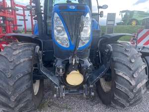 New Holland T7.200 AC - Product Image 3
