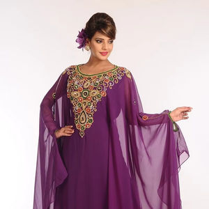 Caftanes Islámicos Bordados en Georgette Morado - Product Image 1