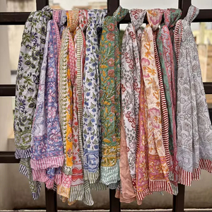 Sarongs indiens faits à la main en voile de coton 100% léger et doux, imprimés à la main, couvre-vêtements de plage, paréos, motifs de fruits, lots en gros - Product Image 1