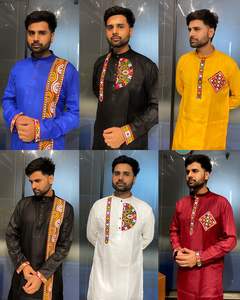 Festival Designer Wear Navratri spécial pur coton lourd brodé motif élégant Kurta avec poches Dupatta ensemble pour hommes - Product Image 3