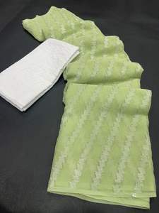 ซารีผ้าชีฟองเนื้อนุ่มดีไซน์เนอร์แบบเรียบง่ายและเงียบขรึมสำหรับงานแต่งงานและงานเลี้ยงตอนเย็นลุคทอสีเงินทั้งหมด - Product Image 3