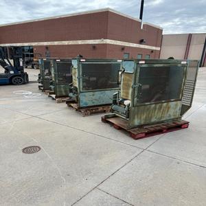 8 Máquinas Lanzapelotas Iron Mike MP-4 MÁS Sistema de Recogida y Distribución de Pelotas - Product Image 1