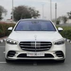 Mercedes Serie CL, Potente Coupé de Lujo con Motor V8 en Venta - Product Image 2