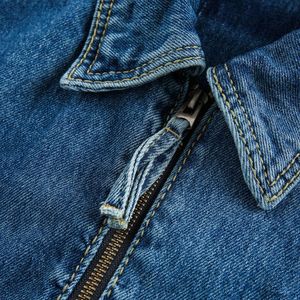 Veste de travail en denim épais délavé vintage pour femmes tissé logo avant réversible teint uni - Product Image 4