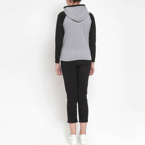 Look sans effort OEM de haute qualité dans ce survêtement femme doux et extensible Idéal pour l'entraînement en voyage ou se prélasser - Product Image 3