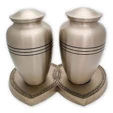 Urne funéraire funéraire moderne en argent avec finition en laiton Urnes de crémation pour adultes et souvenirs fabriqués à la main - Product Image 2