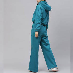 Conjunto ligero de dos piezas para mujer, chándal cómodo, conjunto informal a juego para el hogar o el gimnasio, chándal para mujer - Product Image 3