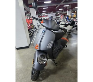 CONVENIENTE Nuovo Scooter-Ciclomotore <span class=keywords><strong>Vespa</strong></span> GTV 310 2026 pronto per la spedizione in tutto il mondo - Product Image 1