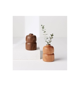 Portavelas de madera natural de primera calidad con atractivo vintage y diseño rústico, ideal para interiores decorativos cálidos - Product Image 1