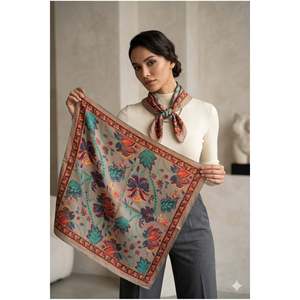 Foulard en satin à motifs pour femme 70x70 Beige Vert Orange FLR2008 - FLR2008-beige - Product Image 1