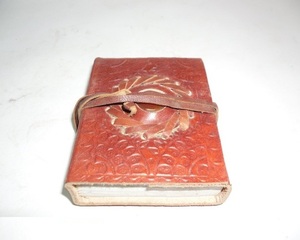 Journal en cuir classique gaufré marron fait à la main relié concepteur bureau d'affaires personnalisable cadeau en pierre personnalisé - Product Image 4