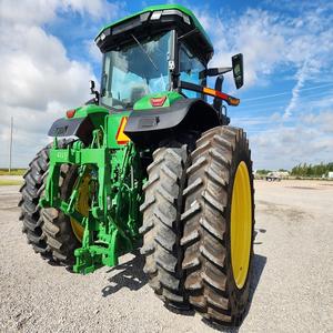 John Deere Série 7R Machine agricole haute performance Conçue pour les travaux lourds Conception de qualité supérieure avec une puissance élevée - Product Image 5