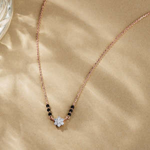 สร้อยคอเพชร Forever Glint รุ่น Mangalsutra Tanmaniya - Product Image 1