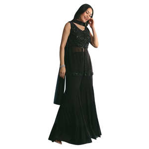 Conjunto de Salwar Kameez de Seda Georgette Negra con Peplum, Kurta y Sharara, con Bordado Intenso, Cuentas y Lentejuelas para Bodas, Fiestas y Recepciones Festivas - Product Image 4