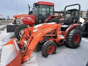 Moteur Kubota D1803-CR-E4 d'occasion pour tracteurs Kubota L3901 37,5 CV 4x4 à vendre - Product Image 1