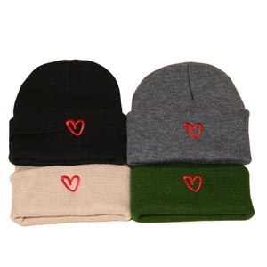 Bonnet d'hiver unisexe à tricoter confortable et chaud couvre-chef broderie 3D pour les équipes de football et de basket-ball bonnets Skullies chapeaux - Product Image 1